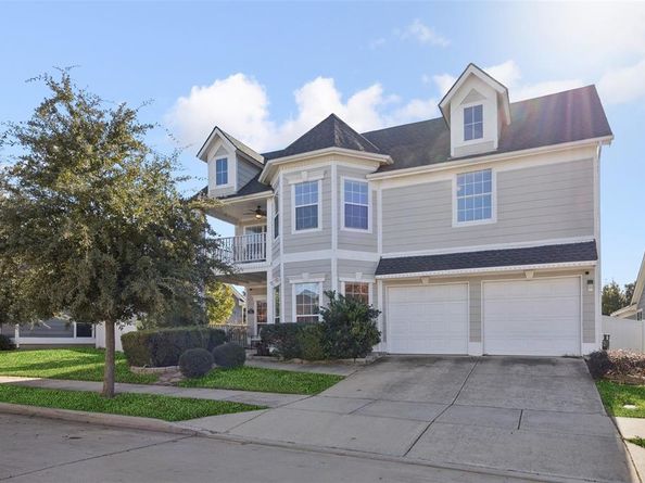 1404  Southern Pine Drive , Savannah Texas 76227