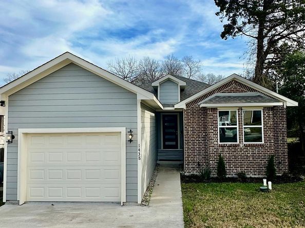 1438 E Waco Avenue , Dallas Texas 75216