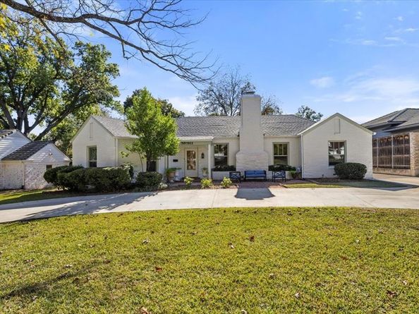 5811  El Campo Avenue , Fort Worth Texas 76107