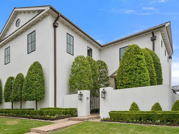 3824  Bishops Flower Road , Fort Worth Texas 76109