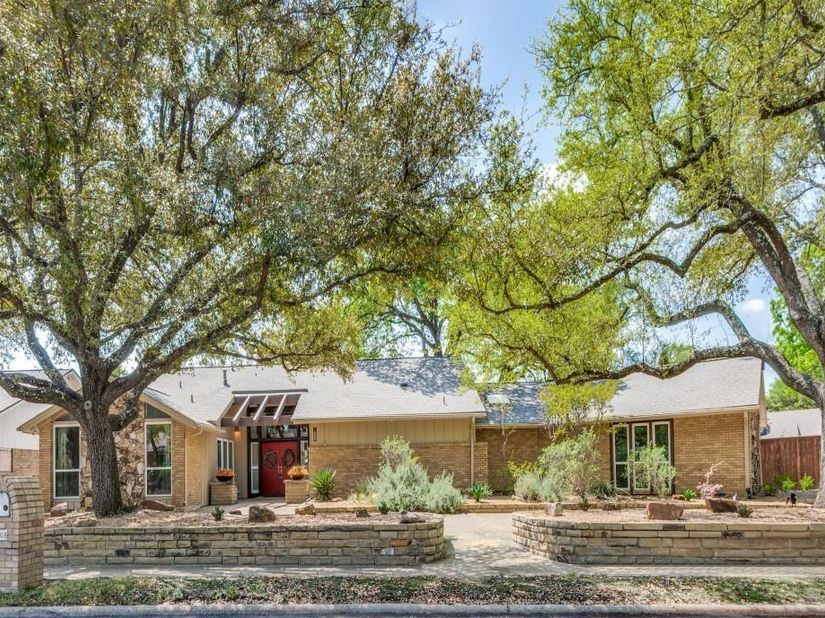 108  Wellesley Drive , Irving Texas 75062