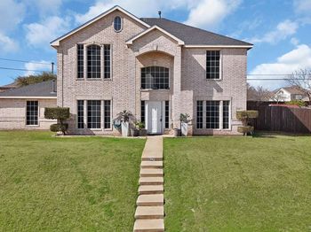 745  Woodridge Drive 