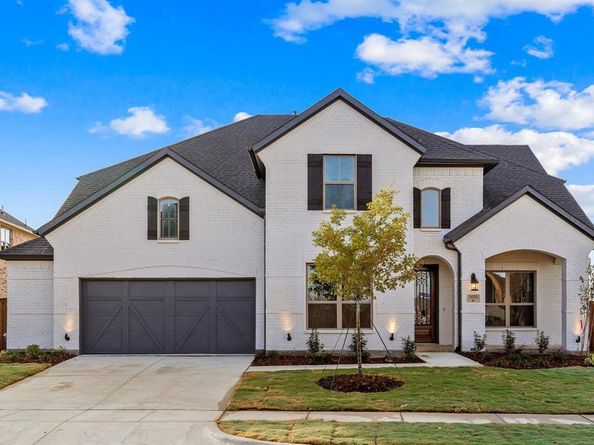 1800  Trotter Trail , Aubrey Texas 76227