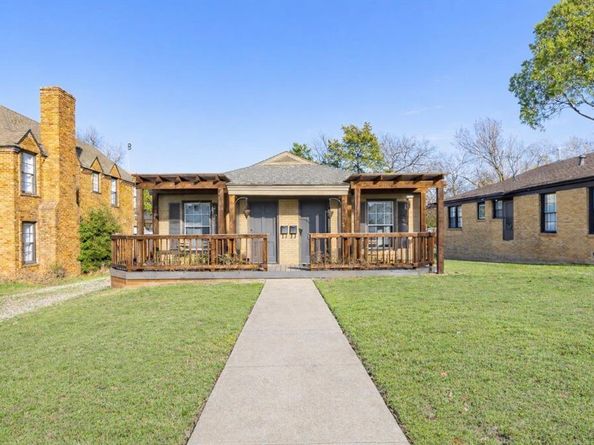 404 N Montreal Avenue , Dallas Texas 75208