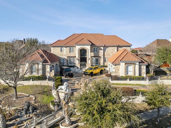 2601  Sir Gawain Lane , Lewisville Texas 75056