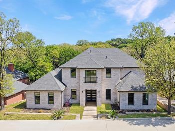 2415  Valley View Drive 