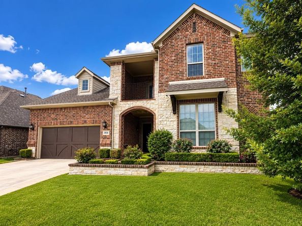 2818  Twin Ridge Drive , Arlington Texas 76001