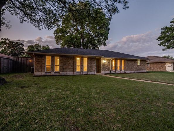 2825  TEAKWOOD Lane , Plano Texas 75075