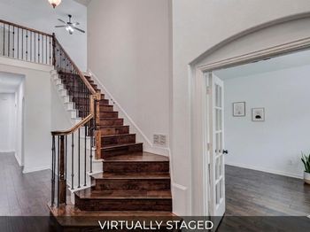 2529  Louis Lane 