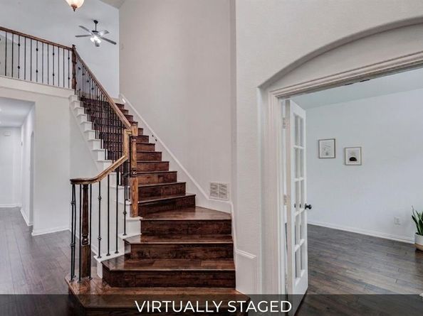 2529  Louis Lane , Lewisville Texas 75056