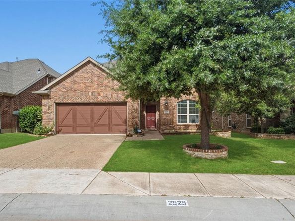 2529  Louis Lane , Lewisville Texas 75056