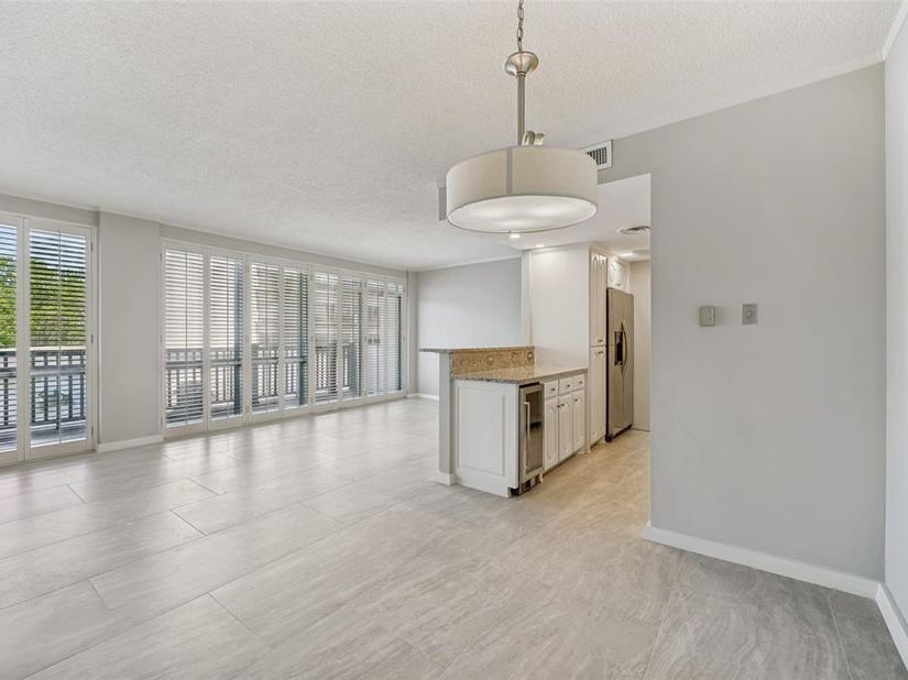 6211 W Northwest Highway  300, Dallas Texas 75225
