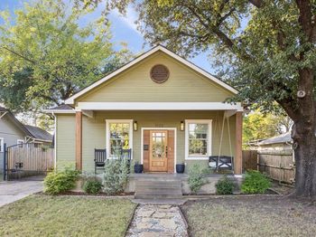 1223 S Waverly Drive 