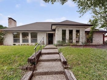 614  Pebblecreek Drive 