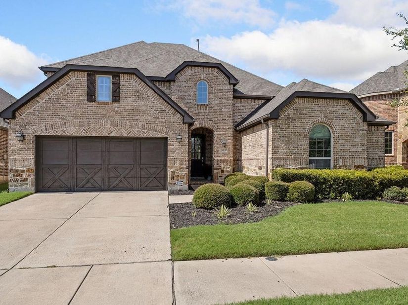 833  Fireside Drive , Little Elm Texas 76227