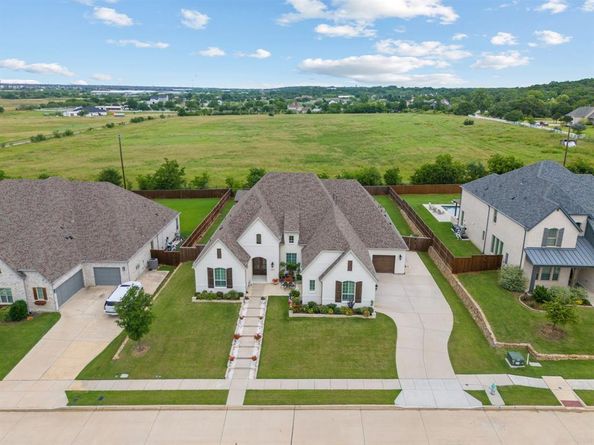 11416  Hickory Falls Drive , Argyle Texas 76226