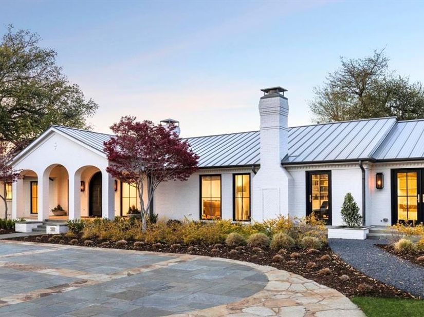 5111  Meaders Lane , Dallas Texas 75229