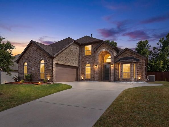 852  State Street , DeSoto Texas 75115