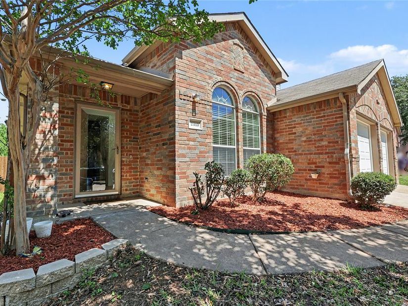 2313  Becard Drive , Mesquite Texas 75181