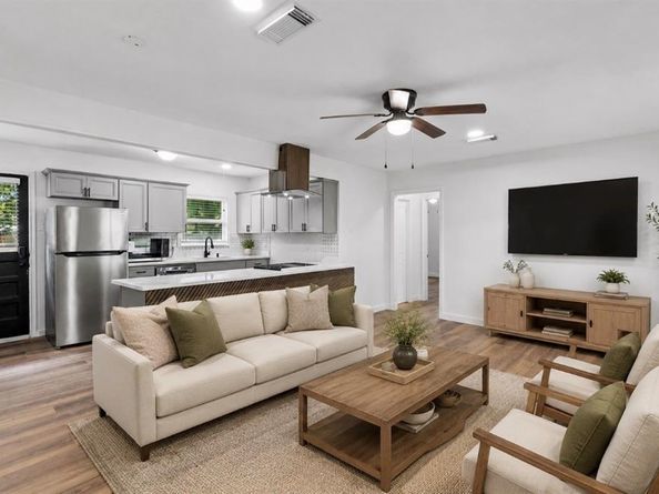 1540  Murray Drive , Garland Texas 75042