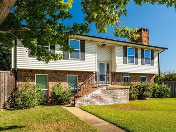1901  Forestwood Drive 
