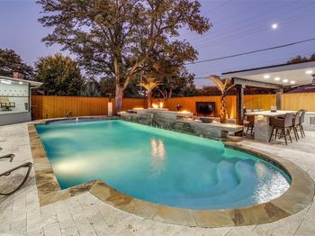 6566  Ridgeview Circle 