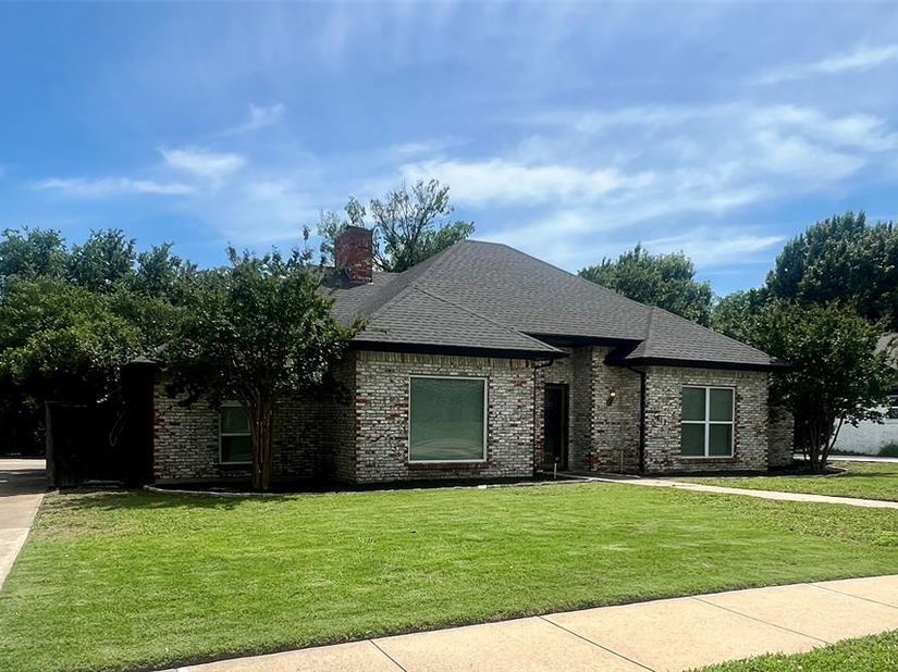 2917  Deep Valley Trail , Plano Texas 75075