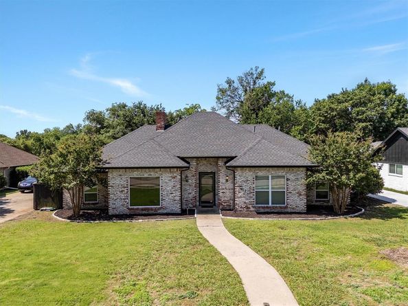 2917  Deep Valley Trail , Plano Texas 75075