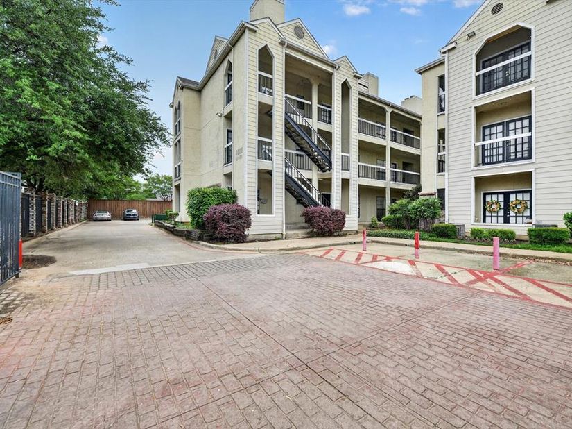 4800 W Lovers Lane  501, Dallas Texas 75209
