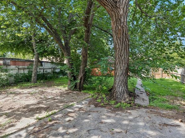 5142  N Hall Street , Dallas Texas 75235