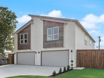 2326  Fairfax Drive 