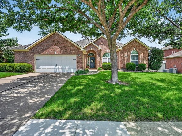 1404  Spring Ridge Lane , Flower Mound Texas 75028