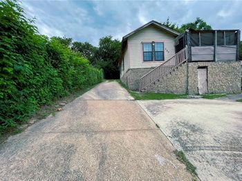 323  Sparks Street 