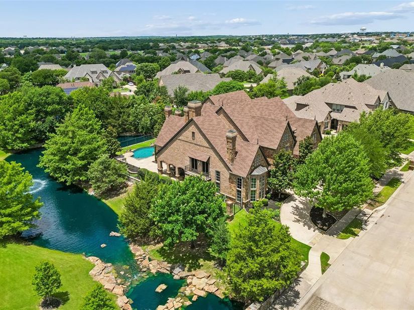 5804  Chalford Common  , Colleyville Texas 76034