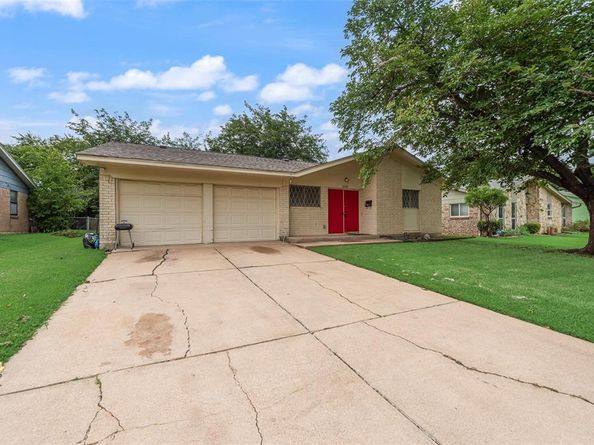 2510  Coulee Street , Irving Texas 75062