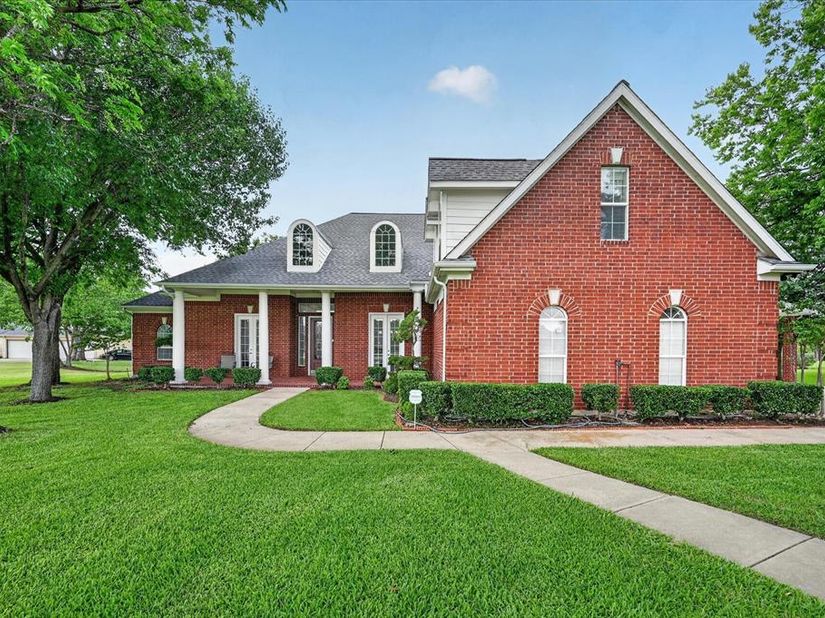 4409  Argyle Lane , Denton Texas 76226
