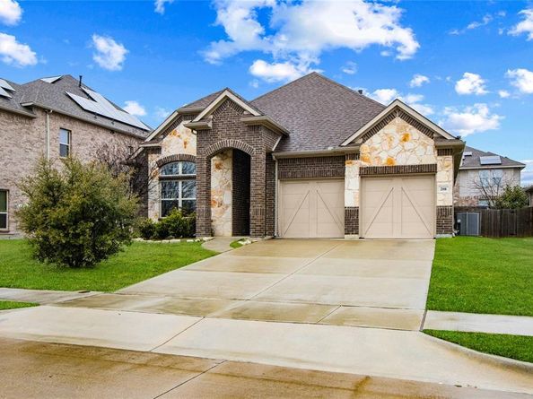 208  Burberry Drive , Grand Prairie Texas 75052
