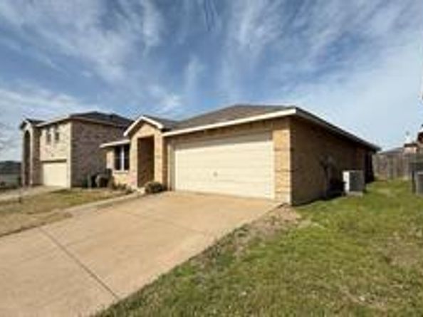603  Ambarella Street , Arlington Texas 76002