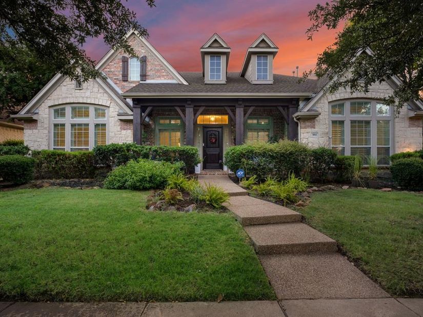 804  SWORD BRIDGE Drive , Lewisville Texas 75056