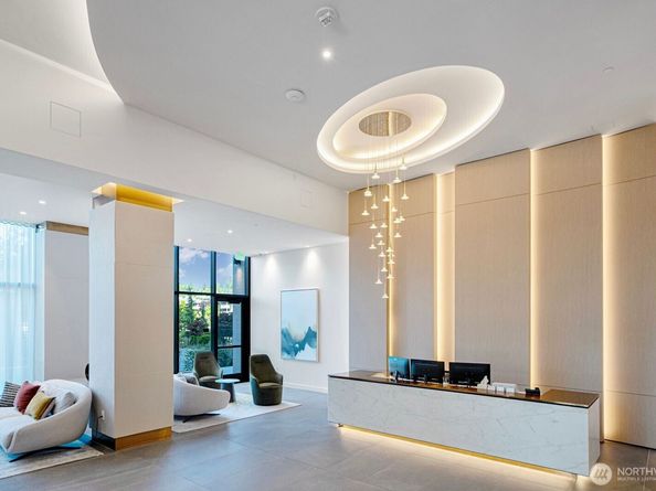 10232 NE 10th Street 1207, Bellevue WA 98004