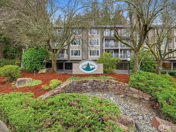 206 Mountain Park Boulevard SW D204, Issaquah WA 98027