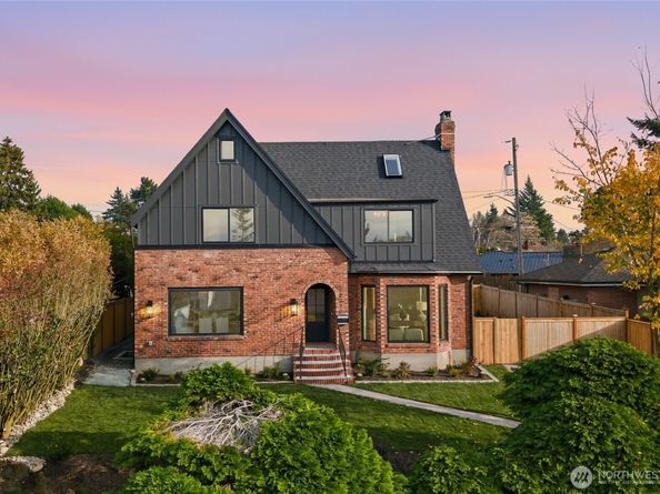 12216 Palatine Avenue N, Seattle WA 98133