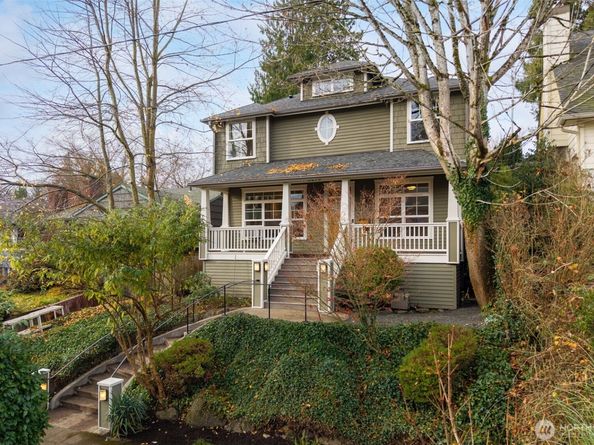 6215 22nd Avenue NE, Seattle WA 98115