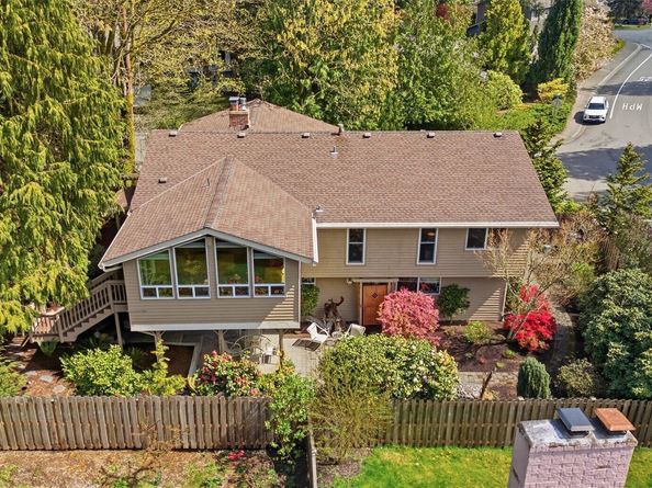 7605 146th Avenue NE, Redmond WA 98052