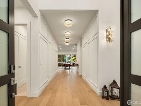 3739 139th Avenue SE, Bellevue WA 98006