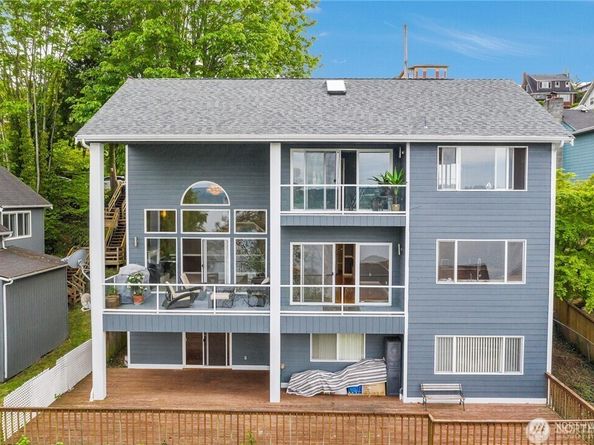 9844 arrowsmith Avenue S, Seattle WA 98118