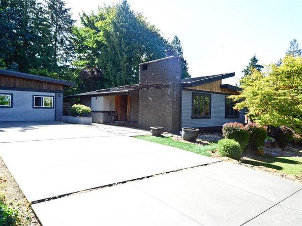 11809 NE 74th Street 13, Kirkland WA 98033