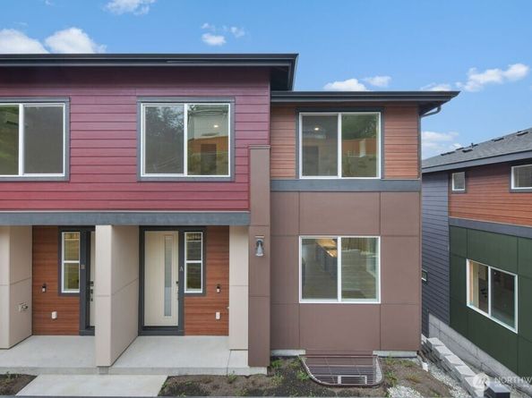 13216 NE 127th Court A, Kirkland WA 98034