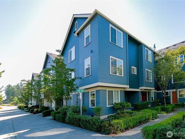 841 5th Place NE, Issaquah WA 98029