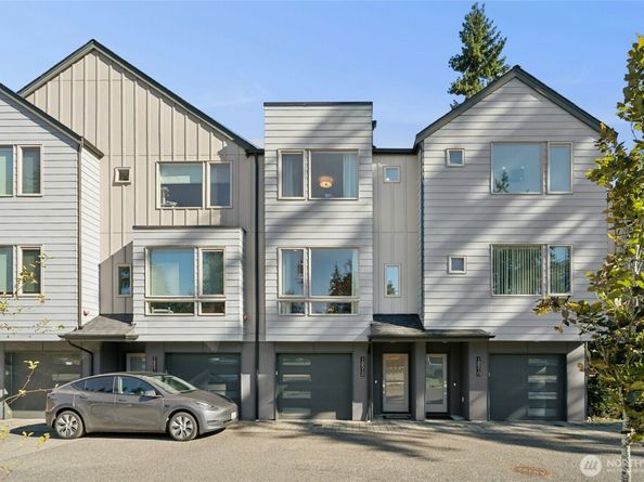 18512 Wallingford Avenue N, Shoreline WA 98133